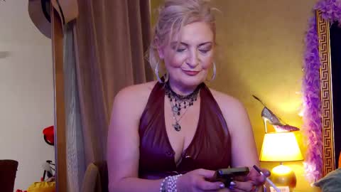 Snapshot of alura_jenson_ chatting on 05.30.26 Alura Jenson online show from 05.30.26
