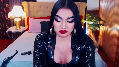Snapshot of alurajhenson chatting on 05.01.26 Alura Jhenson online show from 05.01.26