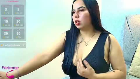   A L Y  online show from 10.14.25