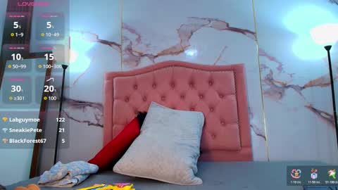 Snapshot of alyathompson chatting on 12.05.25 Alya online show from 12.05.25