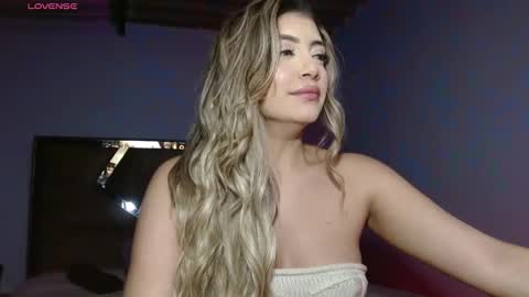 Snapshot of alyce__ chatting on 02.20.26 alyce__ online show from 02.20.26