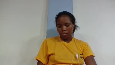Snapshot of alydie7 chatting on 04.19.26 alydie7 online show from 04.19.26