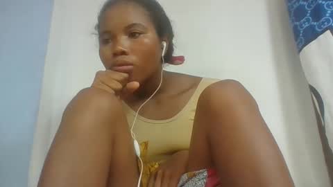 Snapshot of alydie7 chatting on 04.20.26 alydie7 online show from 04.20.26