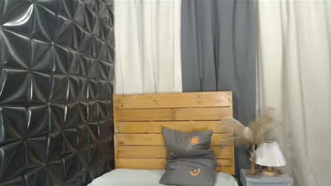 your asian dominantrix kneelobeyan beg online show from 04.20.26