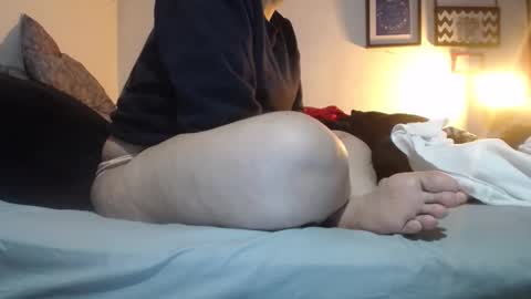 Alyn Maria online show from 09.28.25