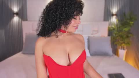 Snapshot of alyssa_houston chatting on 07.31.26 Alyssa Ig lw eve online show from 07.31.26