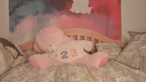 Snapshot of alyssaasianpersuasion21 chatting on 01.16.25 Alyssa online show from 01.16.25