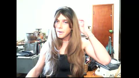 Snapshot of alyssatwo chatting on 01.13.26 Britney online show from 01.13.26