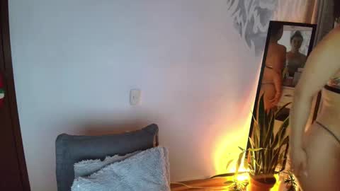 alyssia wolds online show from 10.14.25