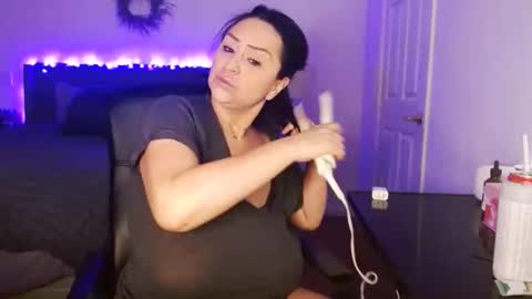 Snapshot of alyssiaamorexo chatting on 03.23.26 Alyssiaamorexo online show from 03.23.26