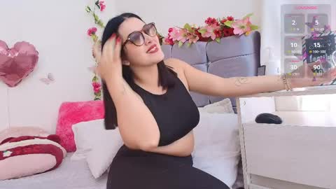 Snapshot of amabella_w chatting on 04.18.26 Isabella online show from 04.18.26
