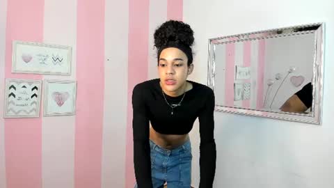 Snapshot of amaia_monroe chatting on 06.20.26 amaia_monroe online show from 06.20.26