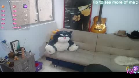Snapshot of amaia_t chatting on 05.19.26 Amaia online show from 05.19.26