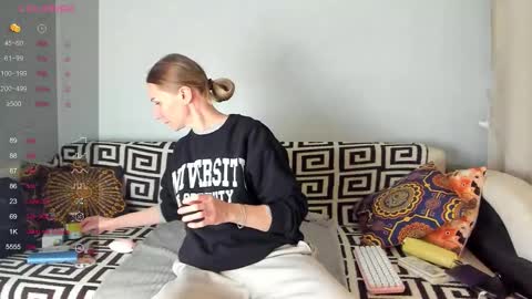 Amalia online show from 12.21.25