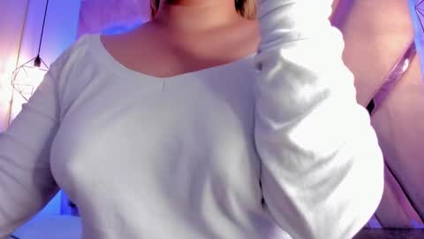 Snapshot of amalia_rosse_ chatting on 02.04.25 Amalia Im Back See you soon this January 7 at 10 pm Colombia time online show from 02.04.25