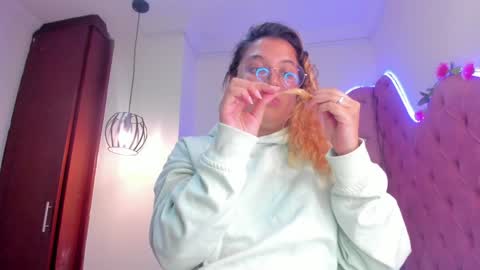 Snapshot of amalia_rosse_ chatting on 02.09.25 Amalia Im Back See you soon this January 7 at 10 pm Colombia time online show from 02.09.25