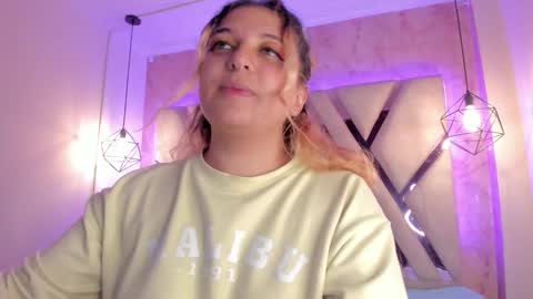 Snapshot of amalia_rosse_ chatting on 02.16.25 Amalia Im Back See you soon this January 7 at 10 pm Colombia time online show from 02.16.25