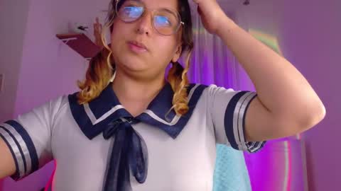 Snapshot of amalia_rosse_ chatting on 10.15.25 Amalia Im Back See you soon this January 7 at 10 pm Colombia time online show from 10.15.25