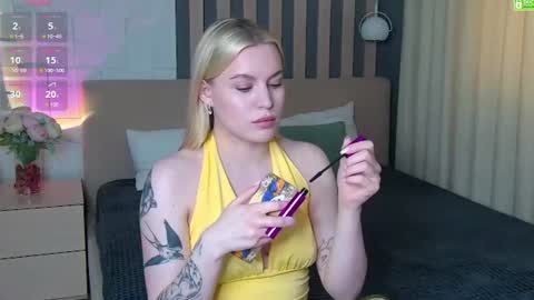 Snapshot of amaliabell chatting on 07.18.26 Amalia online show from 07.18.26
