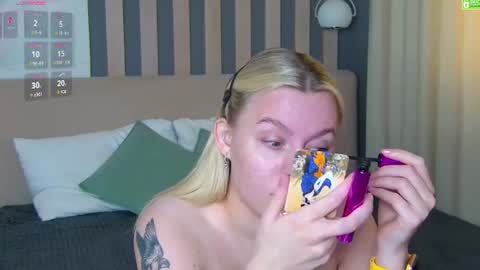 Snapshot of amaliabell chatting on 08.06.26 Amalia online show from 08.06.26