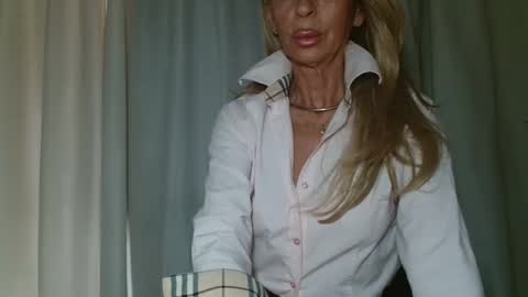 Snapshot of amanda0803 chatting on 02.26.25 Angel or Demon online show from 02.26.25