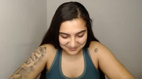 The queen of the biceps  online show from 01.29.25