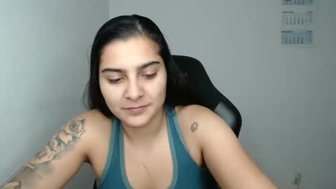 The queen of the biceps  online show from 11.27.25