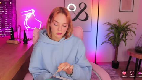 Snapshot of amanda__fox chatting on 02.03.25 Amanda fox online show from 02.03.25