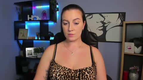 Snapshot of amanda_burn chatting on 02.05.25 Amanda online show from 02.05.25
