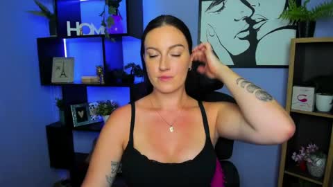 Snapshot of amanda_burn chatting on 05.11.26 Amanda online show from 05.11.26