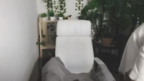 Hi im Amanda online show from 12.05.25