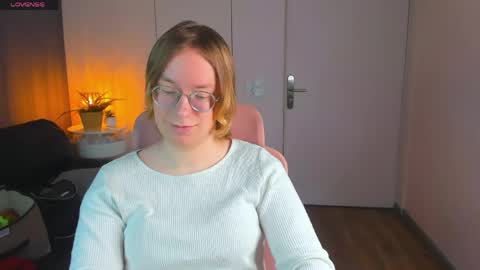 Hi im Amanda online show from 04.04.26