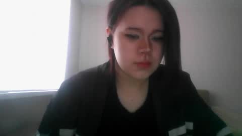 Snapshot of amanda_mia chatting on 04.22.26 amanda_mia online show from 04.22.26