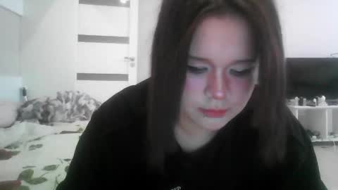 Snapshot of amanda_mia chatting on 04.25.26 amanda_mia online show from 04.25.26
