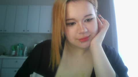 Snapshot of amanda_mia chatting on 06.24.26 amanda_mia online show from 06.24.26
