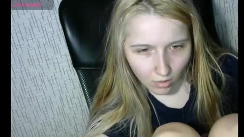 Snapshot of amanda_sherr chatting on 01.20.25 Amanda online show from 01.20.25