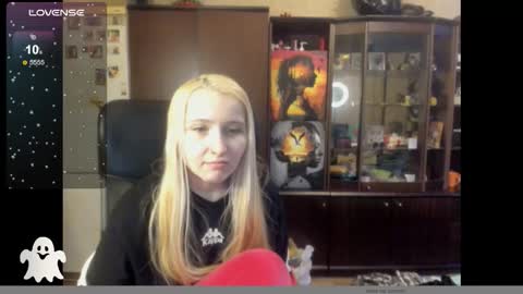 Snapshot of amanda_sherr chatting on 11.05.25 Amanda online show from 11.05.25