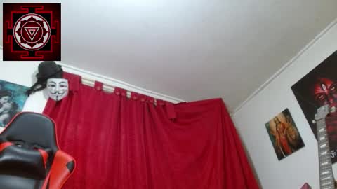 Amanda Valeska online show from 12.15.25