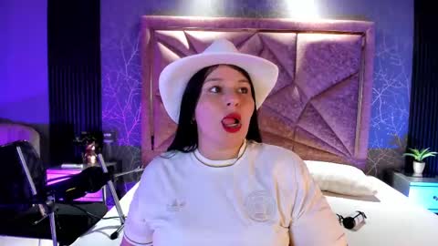 Snapshot of amandaacruz chatting on 09.10.25 Amanda cruz online show from 09.10.25