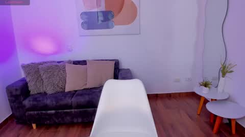Snapshot of amandaconnerx chatting on 10.19.25 Amanda online show from 10.19.25