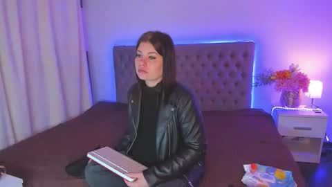 Snapshot of amandahoppe chatting on 04.29.26 Amanda online show from 04.29.26