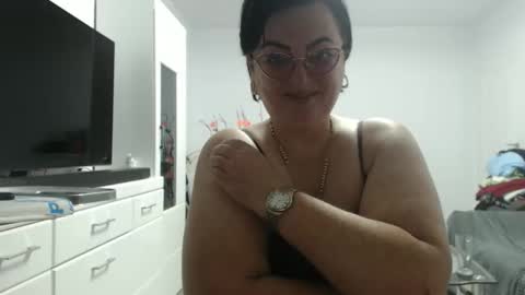 Snapshot of amandamuller1982 chatting on 09.08.25 Anda online show from 09.08.25
