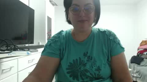 Snapshot of amandamuller1982 chatting on 10.10.25 Anda online show from 10.10.25