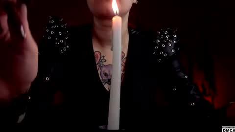 Goddess Amanita online show from 11.11.25