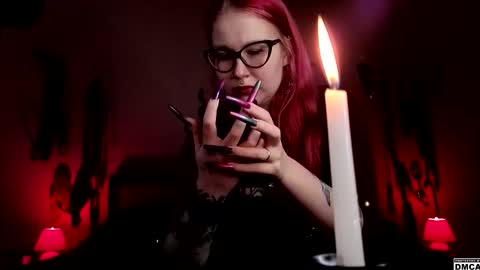 Goddess Amanita online show from 12.15.25