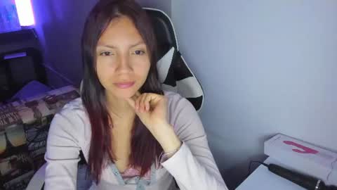 Snapshot of amara_22_ chatting on 07.03.26 Liz online show from 07.03.26