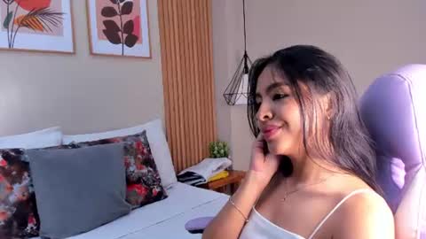 Snapshot of amara_connors chatting on 06.26.26 A M A R A online show from 06.26.26