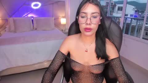 Snapshot of amara_foxx chatting on 07.10.26 amara foxx online show from 07.10.26