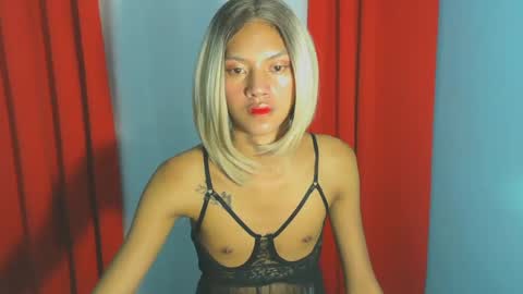 amara_fuck69 online show from 01.22.25