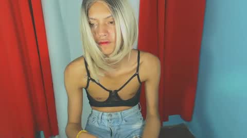 amara_fuck69 online show from 01.23.25